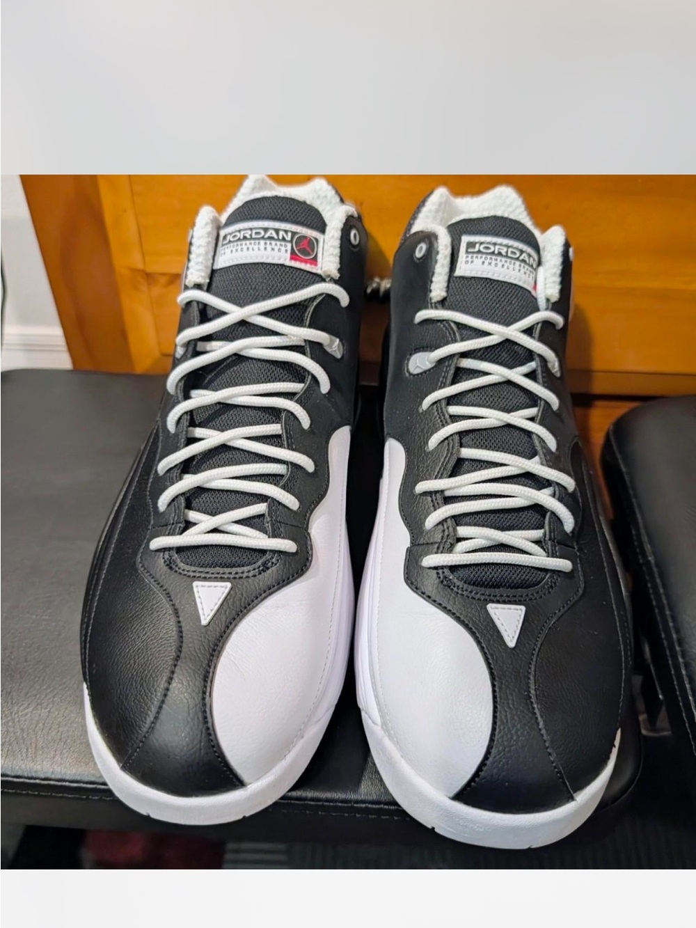 Jordan Air 1 Retro Men’s Black Sneakers with Red Jumpman Accents - Picture 3 of 7
